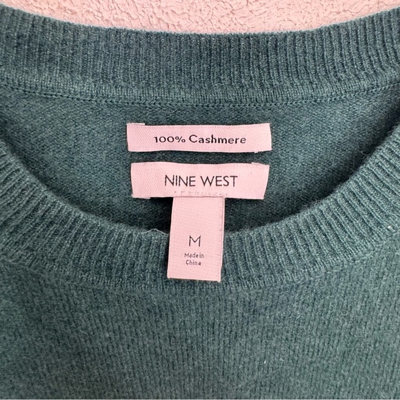 Nine West Cashmere Evergreen Crewneck Sweater Size Medium - Picture 2 of 5